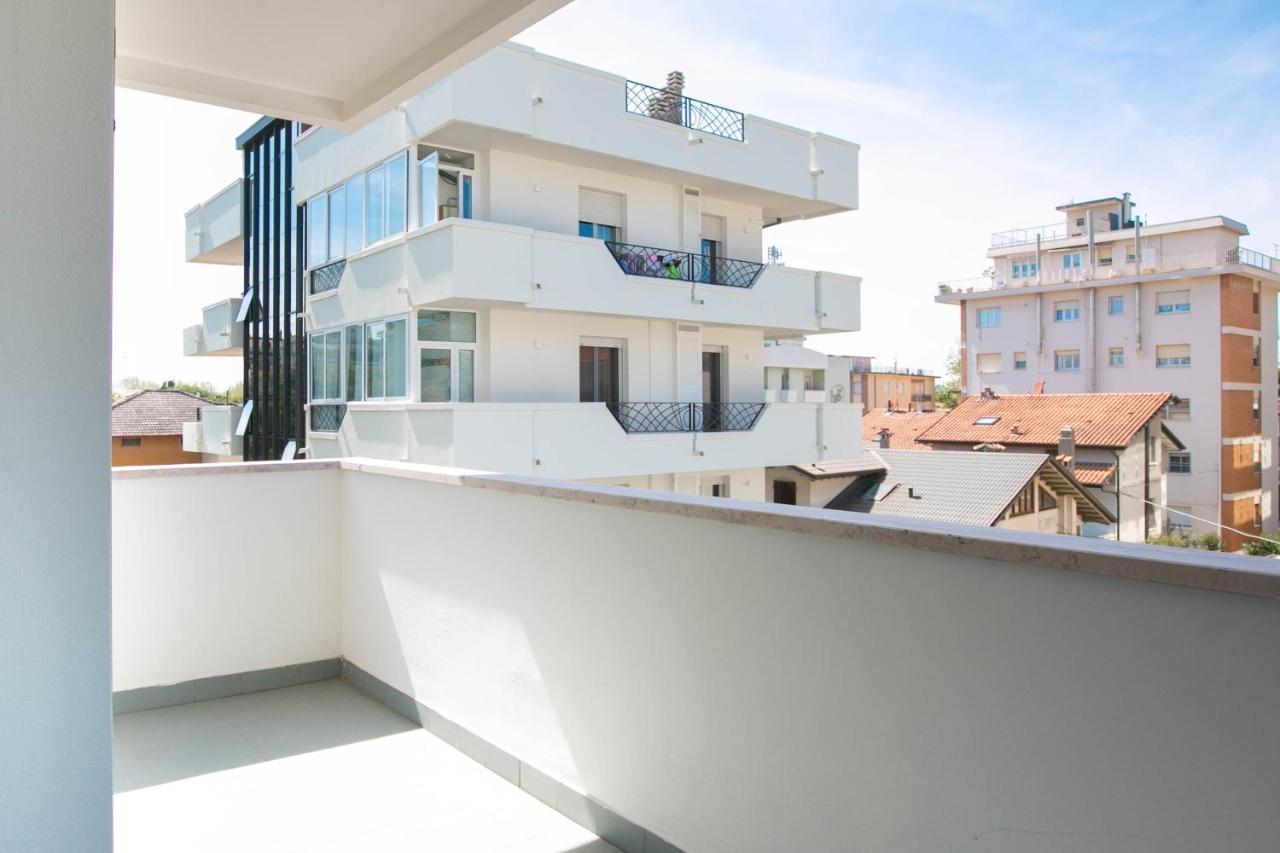 Residence Villa Dei Pini Rimini Exteriér fotografie