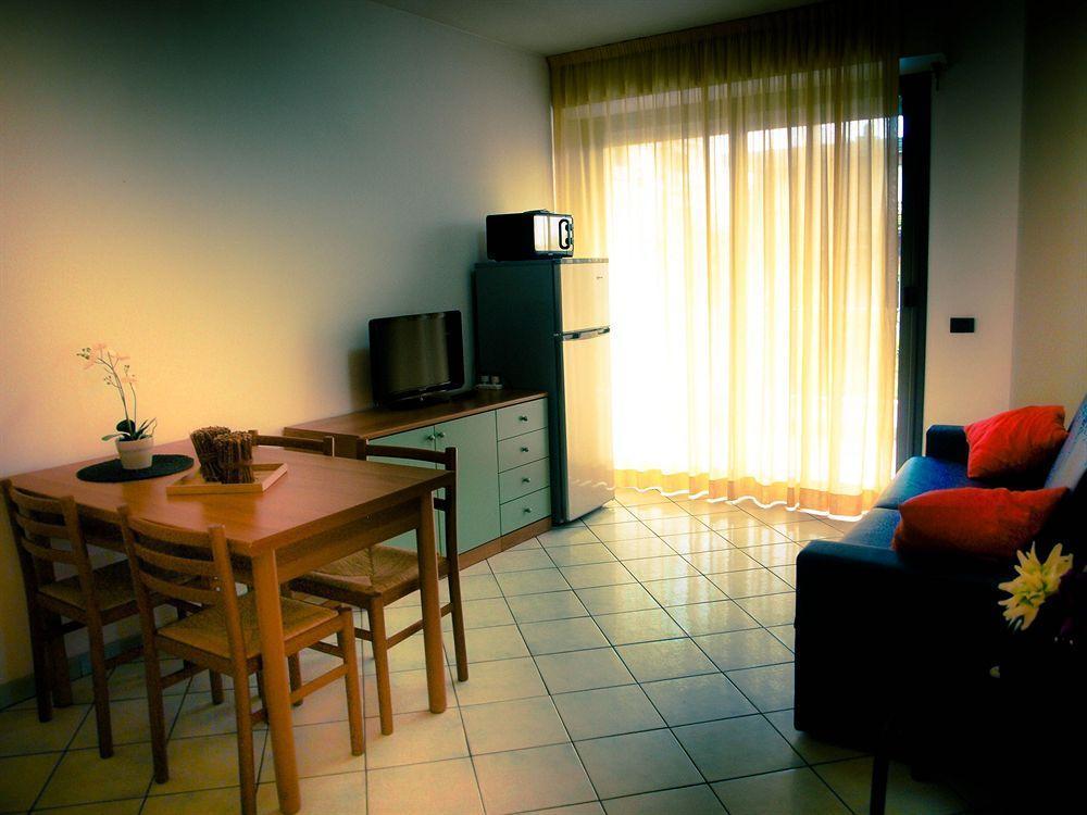 Residence Villa Dei Pini Rimini Exteriér fotografie