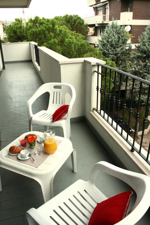 Residence Villa Dei Pini Rimini Pokoj fotografie